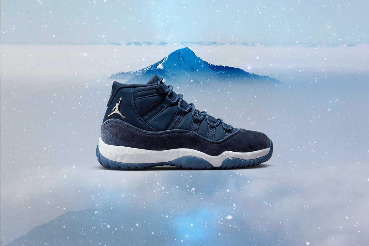 Women's Air Jordan 11 Retro - Midnight Navy/Metallic Silver/White