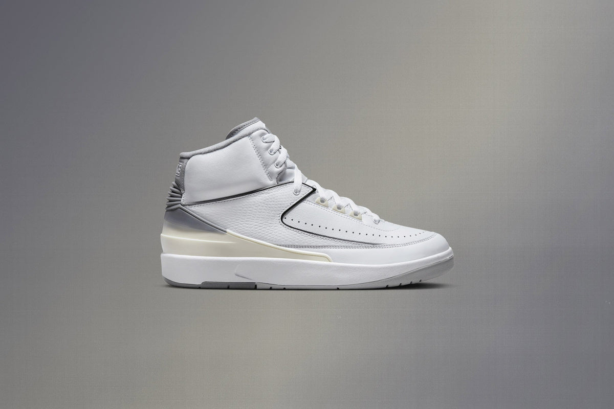 Air Jordan 2 Retro - White/Cement Grey/Sail