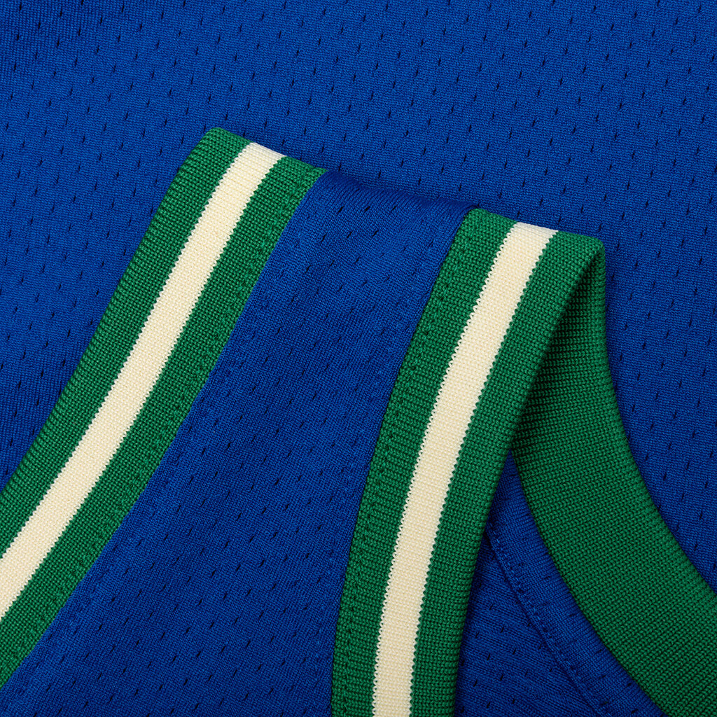 Feature x Mitchell & Ness Jersey - Blue