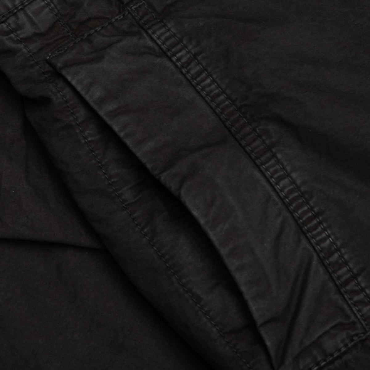 Old Treatment Comfort Fit Cargo Pants - Black