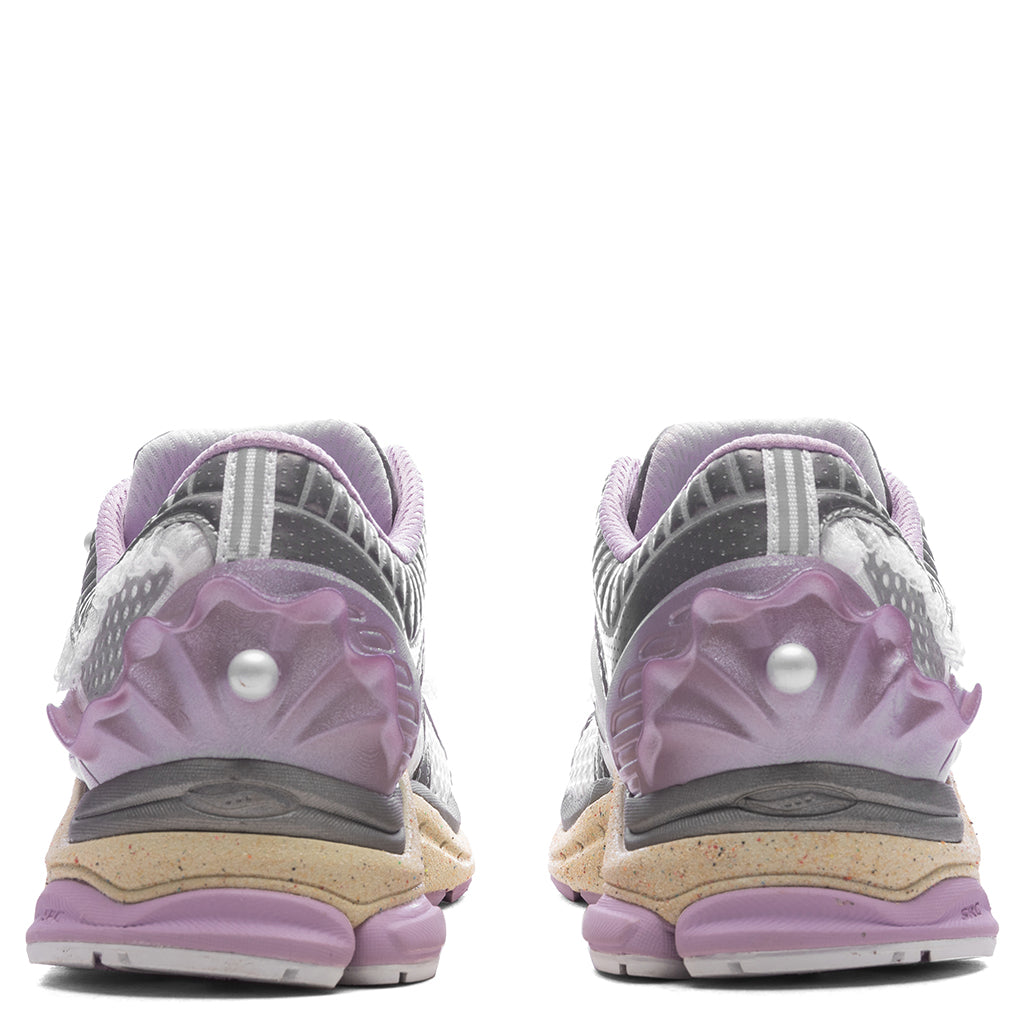 Saucony x METAGIRL Women's Progrid Paramount 'Daughter of the Moon' - Moon/Lilac