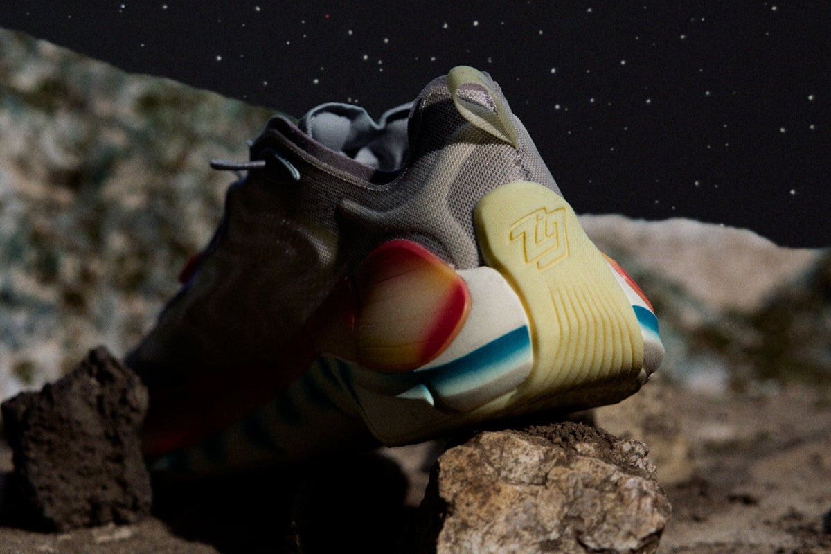 Reebok x Zig Kinetica II - Natural White/Grey