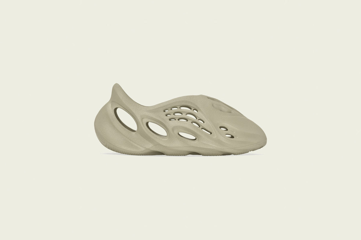 Yeezy Foam RNR - Stone Salt