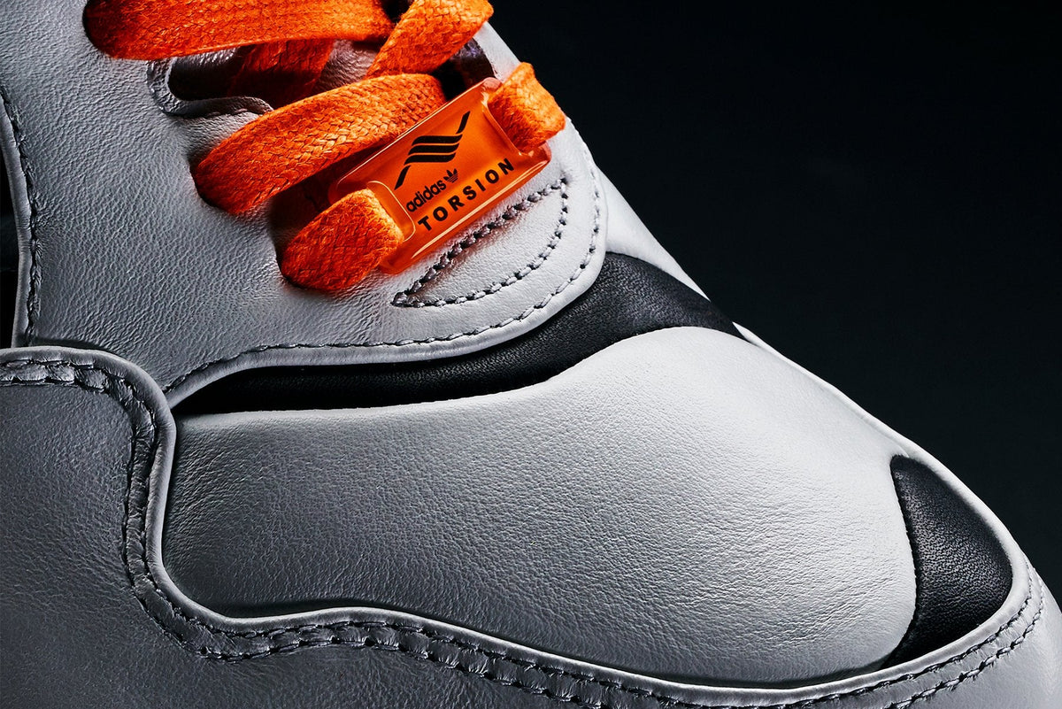 Adidas Originals x Juventus ZX 6000 - White/Core Black