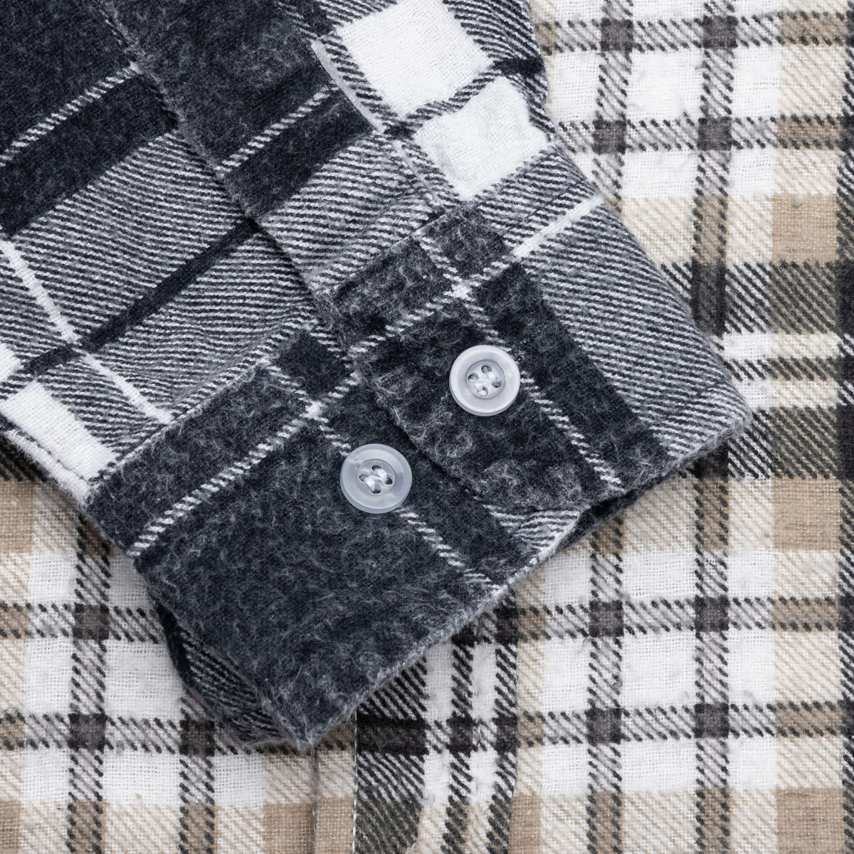7 Cuts Flannel Shirt - Assorted