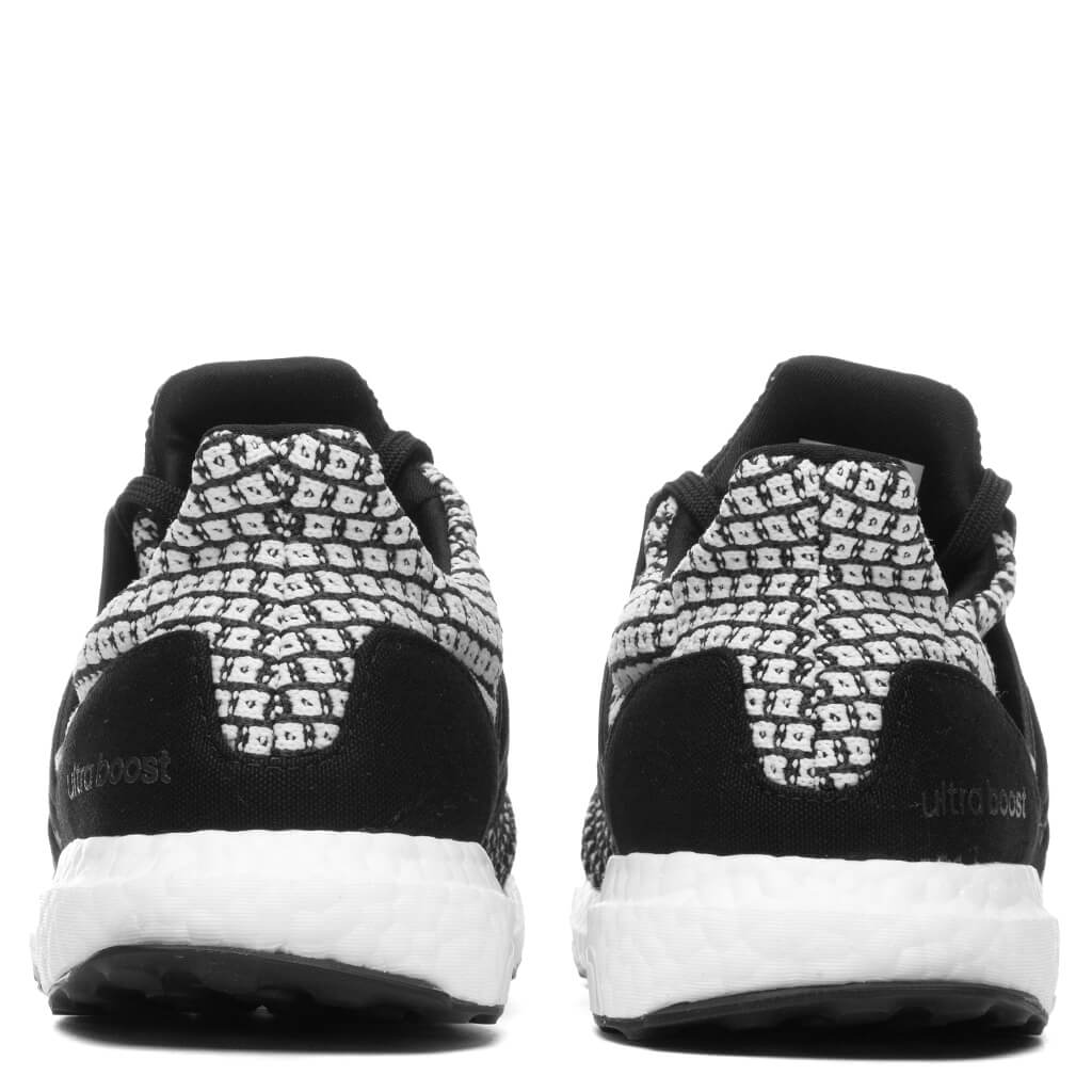Women's Ultraboost 5.0 DNA - Core Black/Cloud White