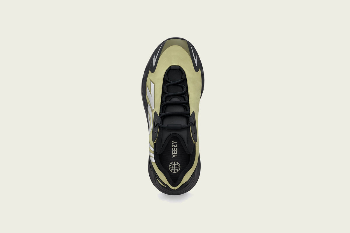 Yeezy 700 MNVN - Resin