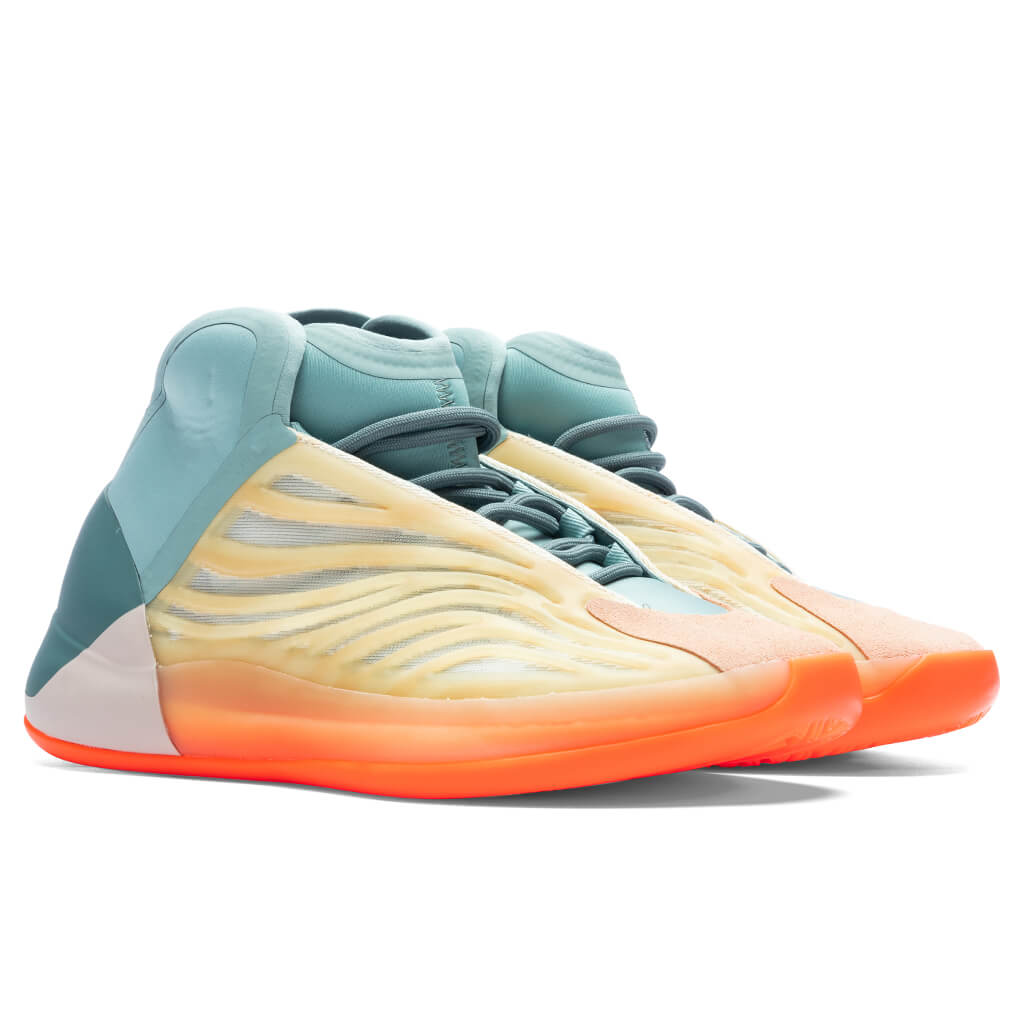 Yeezy Quantum - Hi-Res Coral