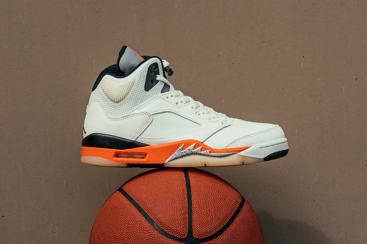 Air Jordan 5 Retro 'Shattered Backboard' - Sail/Orange Blaze/Metallic Silver
