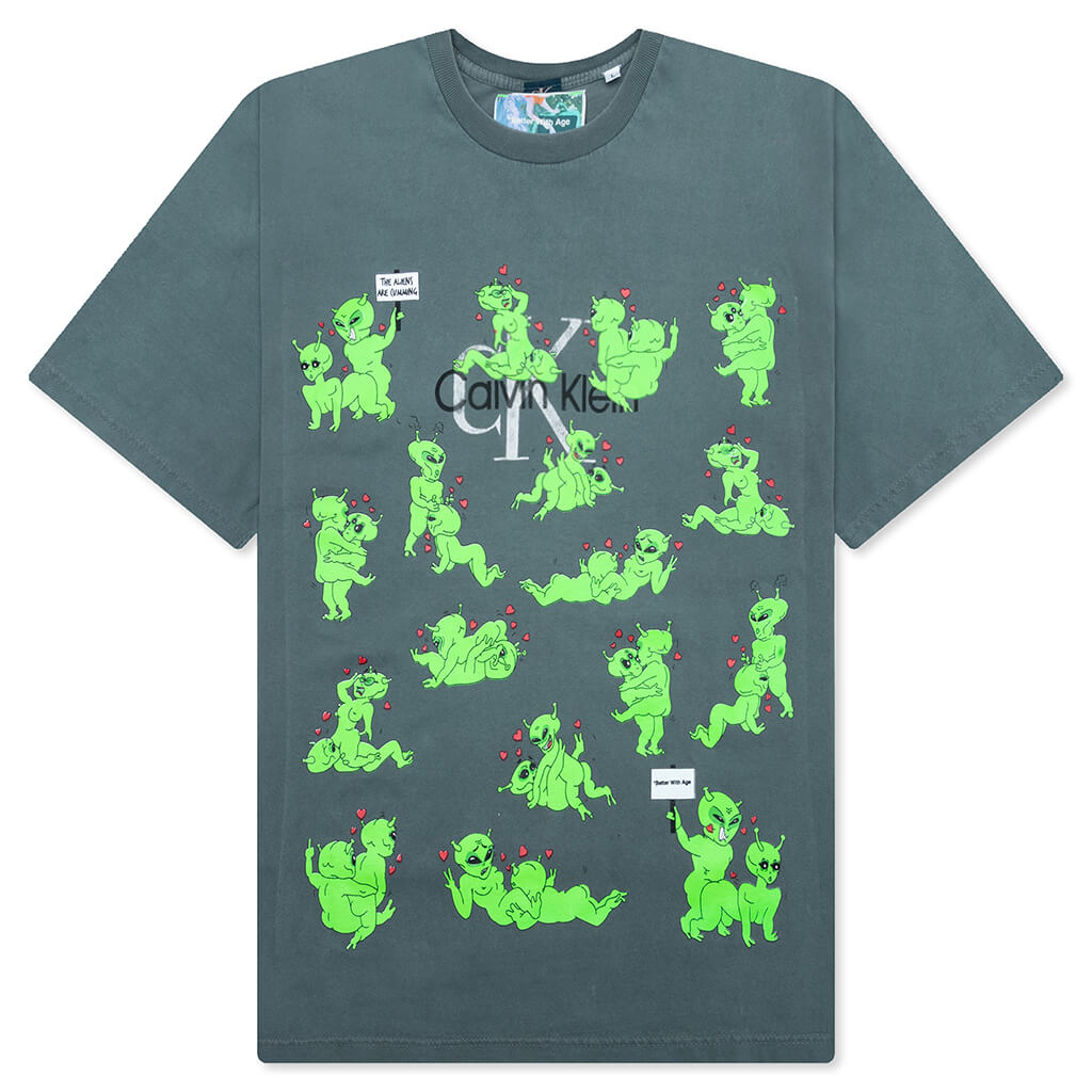 Area 69 Tee - Multi