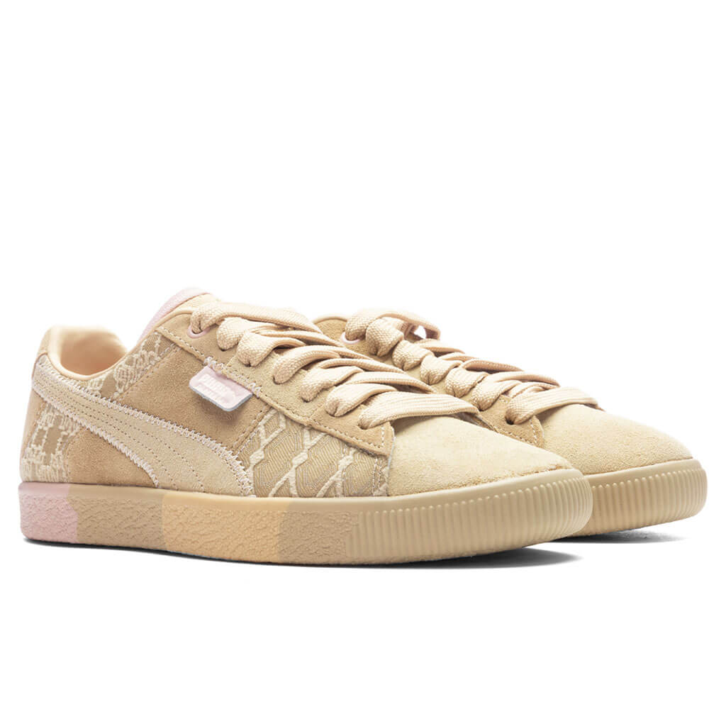 Puma x Dapper Dan Women's Clyde Pre-Game Runway - Croissant/Rose Dust
