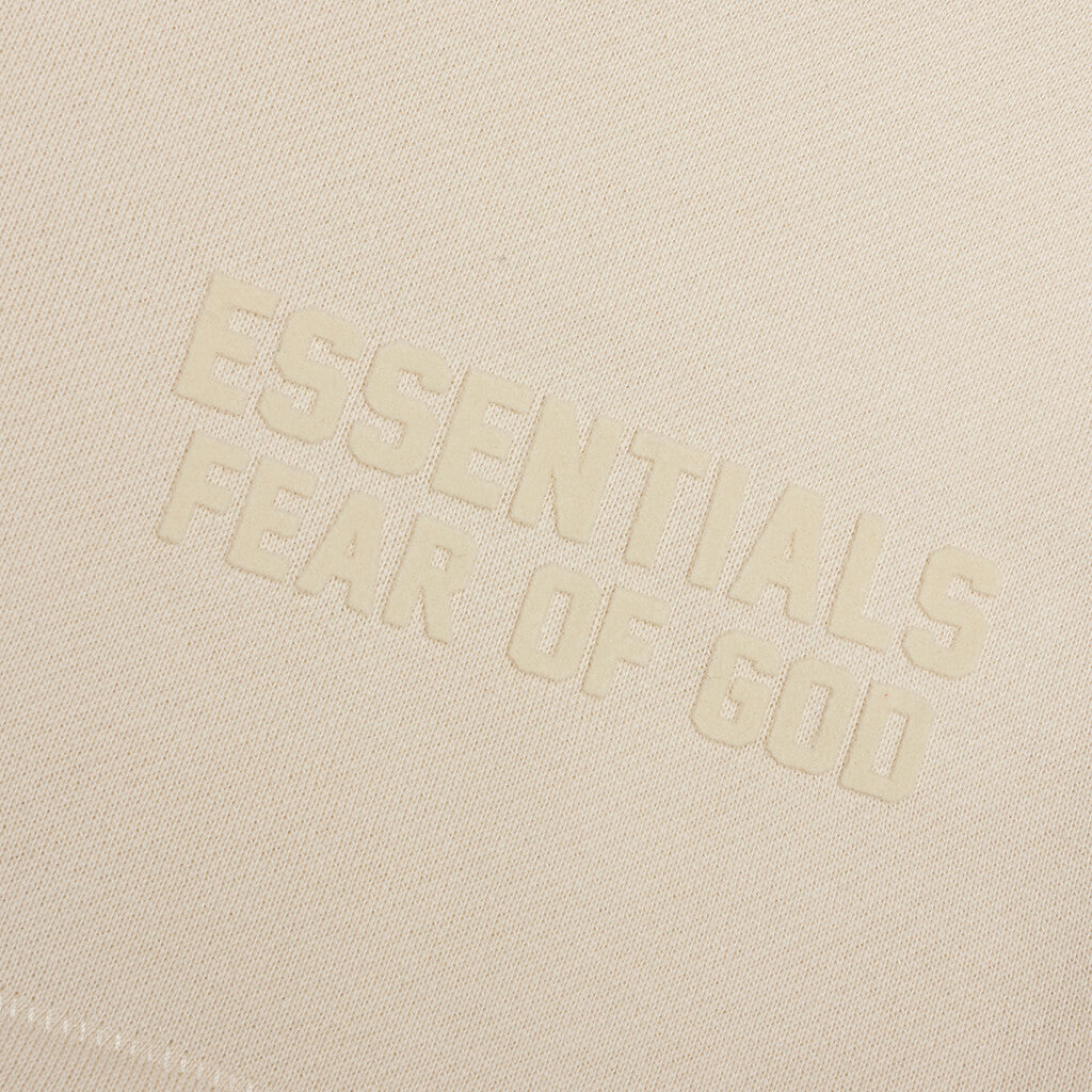 Essentials Sweatshort - Egg Shell