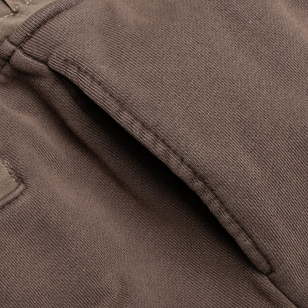 Marc Sweatshort - Dark Earth