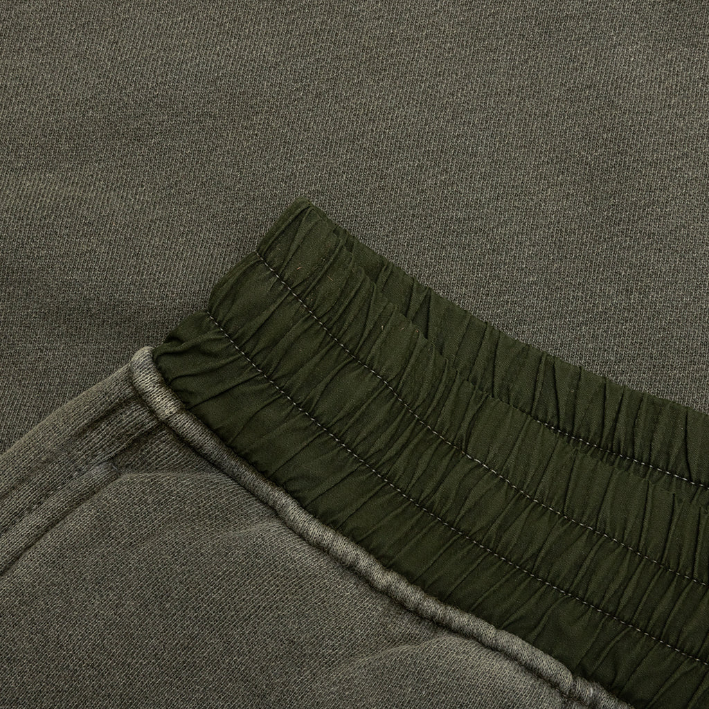 Marc Sweatshort - Olive Pigment