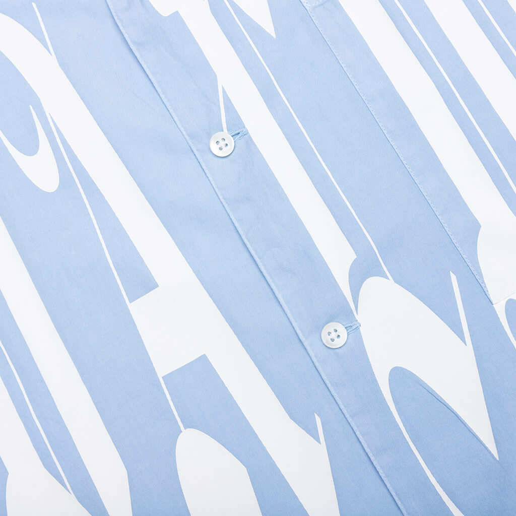 Gothic Logo Shirt S/S - Light Blue