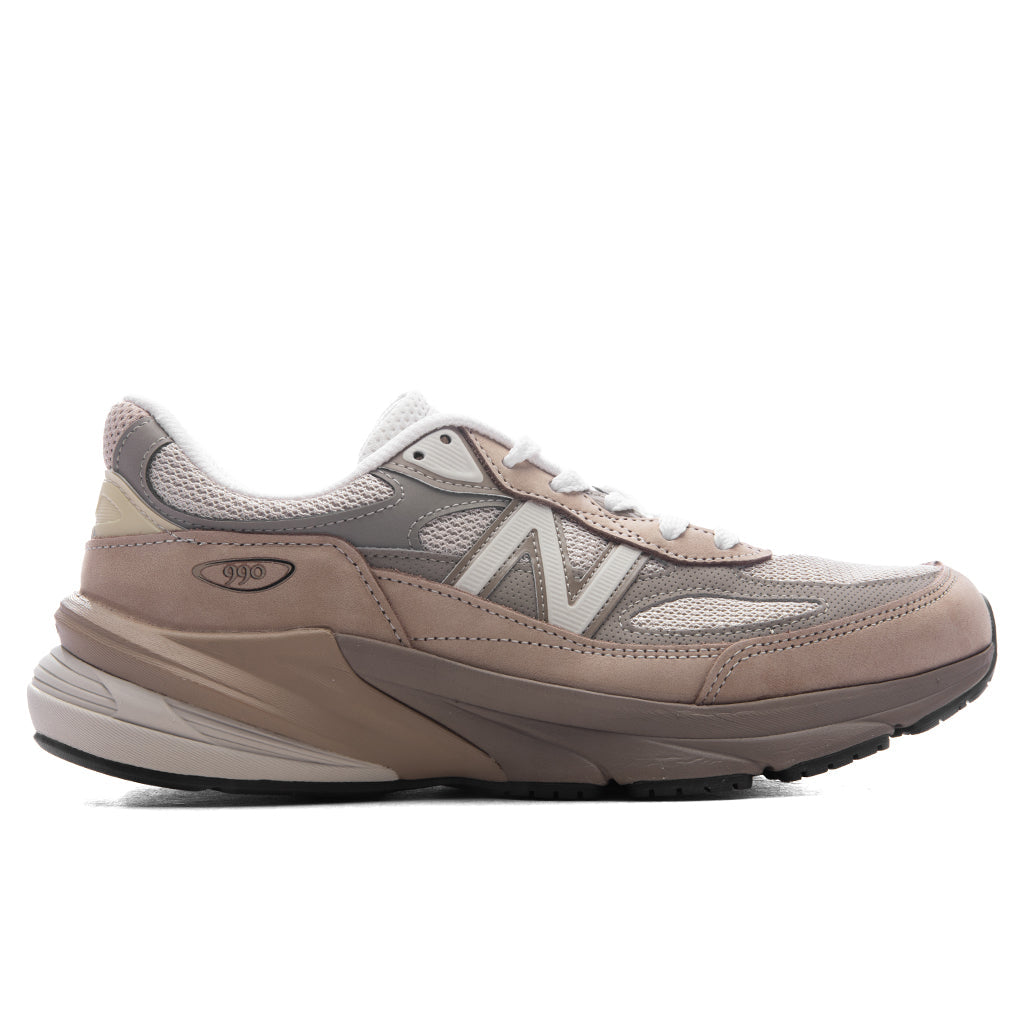 Made in USA 990v6 - Driftwood/Timberwolf/Mushroom