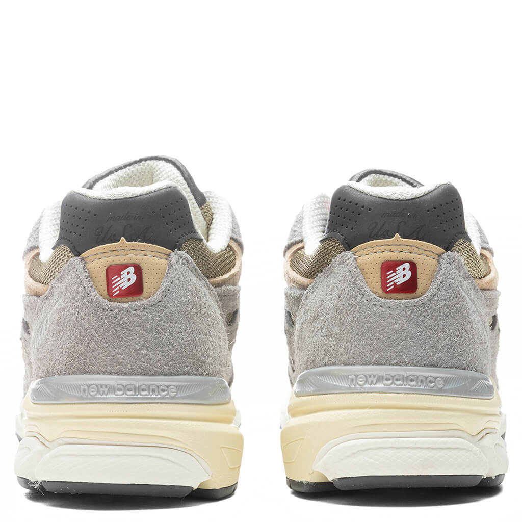 New Balance x Made By Teddy 990v3 - Marblehead/Incense