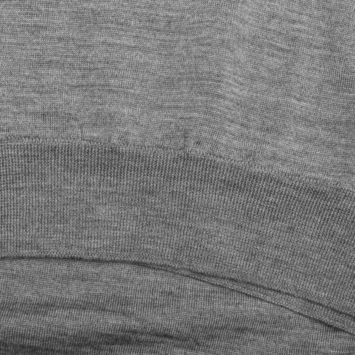 Red Emblem S/S V Neck Sweater - Grey