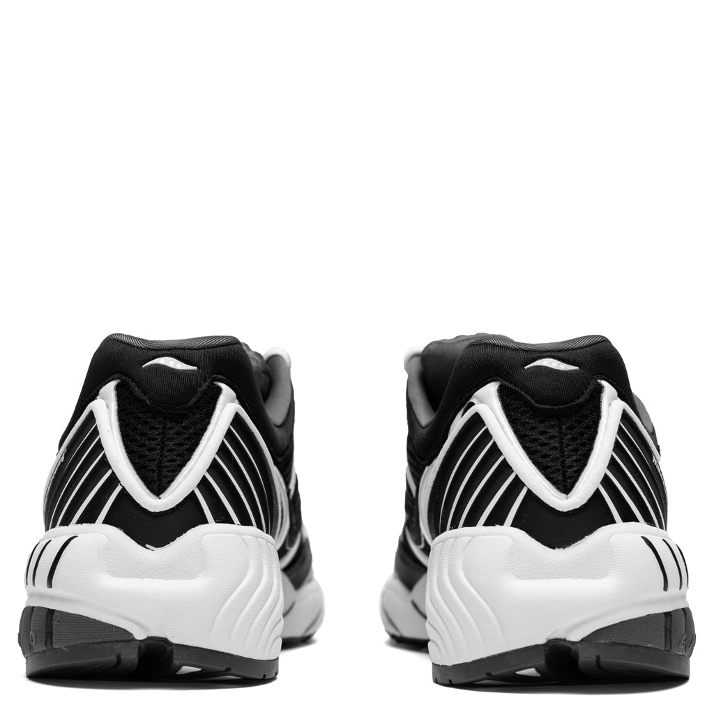 Saucony x White Mountaineering Grid Web - Black/White