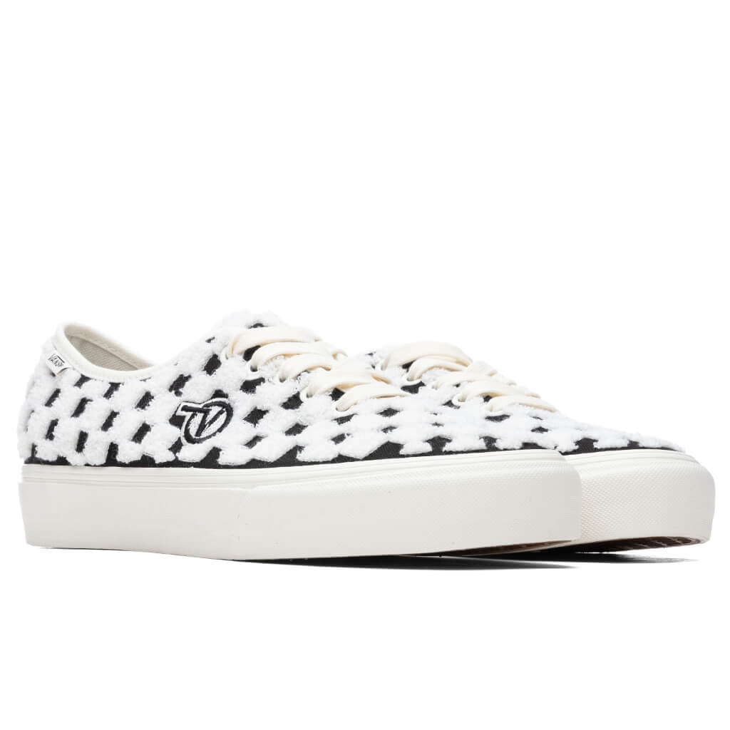 Authentic One Piece VLT LX - Black/Marshmallow