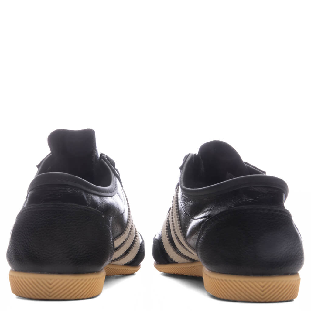 Women's Japan Decon - Core Black/Cream White/Orange Tint