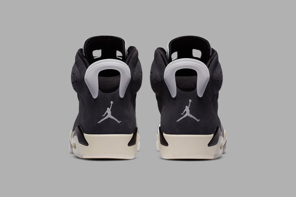 Women's Air Jordan 6 Retro "Light Smoke" - Black/Chrome