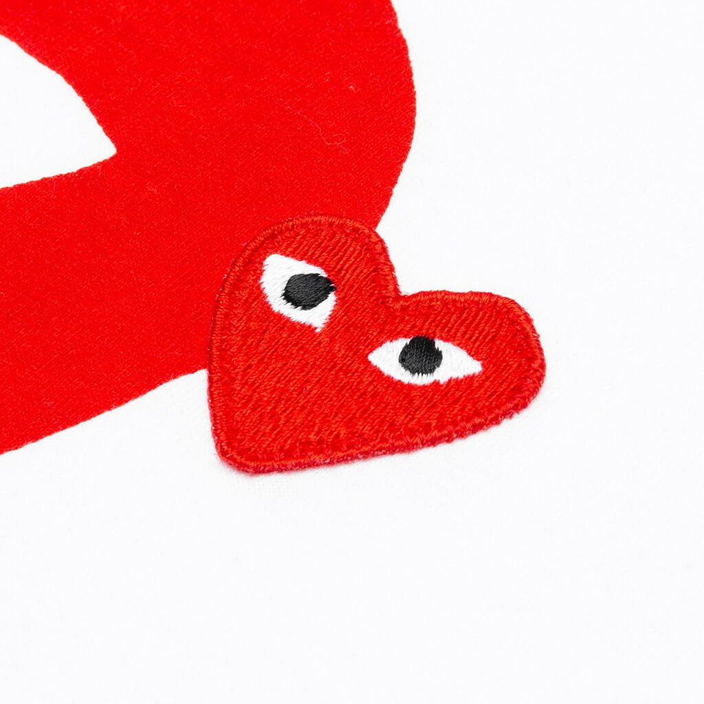 Blue Eyes Red Heart T-Shirt - White