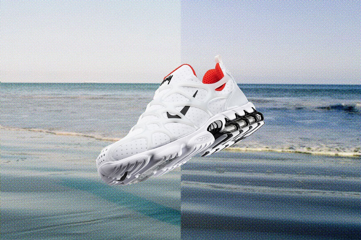 Nike x Stussy Air Zoom Spiridon Kukini - White/Habanero Red