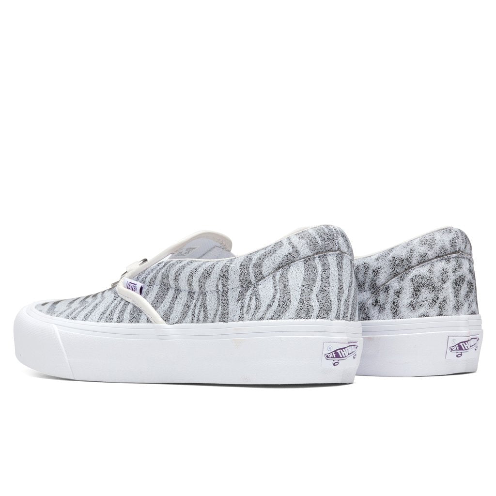 Vans Vault x Classic Slip-V - White