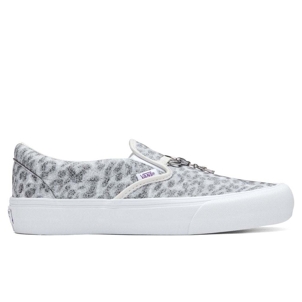 Vans Vault x Classic Slip-V - White